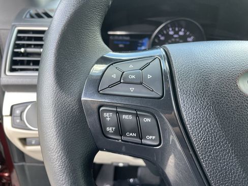 Used 2019 Ford Explorer XLT w/ Equipment Group 202A FWD image 28