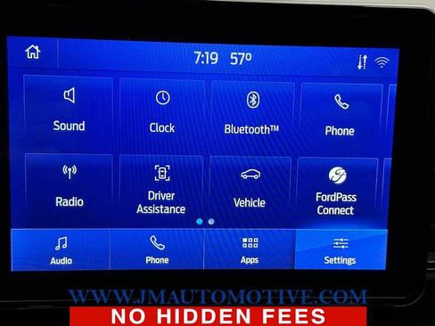 Used 2021 Ford Explorer XLT image 27