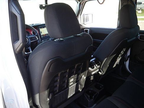 Used 2021 Jeep Gladiator Rubicon image 13