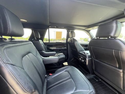 Used 2018 Ford Expedition Max Limited w/ Equipment Group 302A RWD image 29