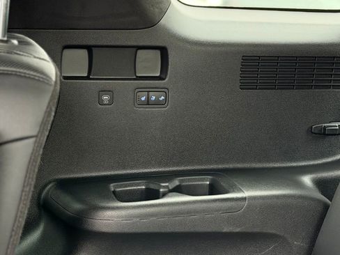 Used 2024 Hyundai Palisade Calligraphy image 10