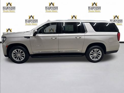 Used 2021 GMC Yukon XL SLT AWD/4WD image 2
