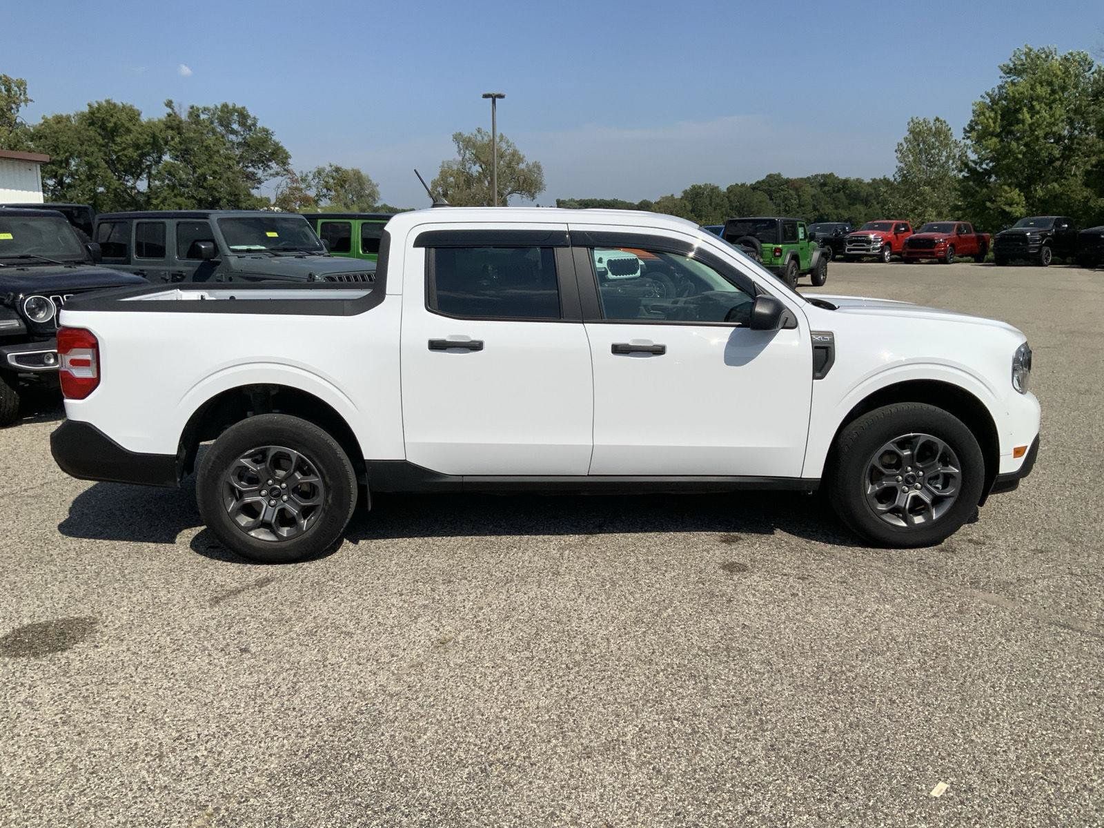 Used 2023 Ford Maverick XLT FWD image 12