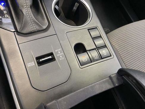 Certified 2024 Toyota Highlander LE image 22