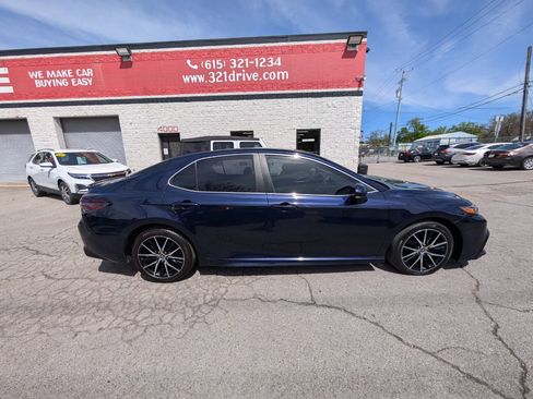 Used 2021 Toyota Camry SE image 5