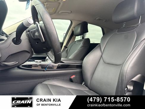 Used 2022 Genesis GV70 2.5T w/ Cargo Package AWD/4WD image 20