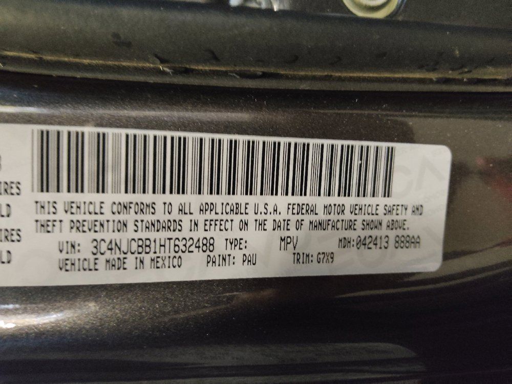 Used 2017 Jeep Compass Latitude w/ Popular Equipment Group FWD image 33