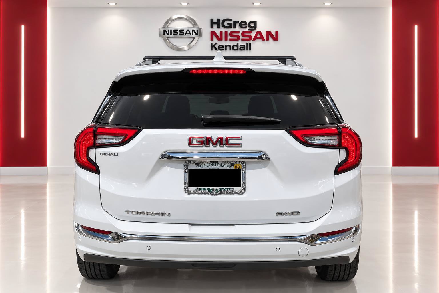 Used 2023 GMC Terrain Denali AWD/4WD image 7