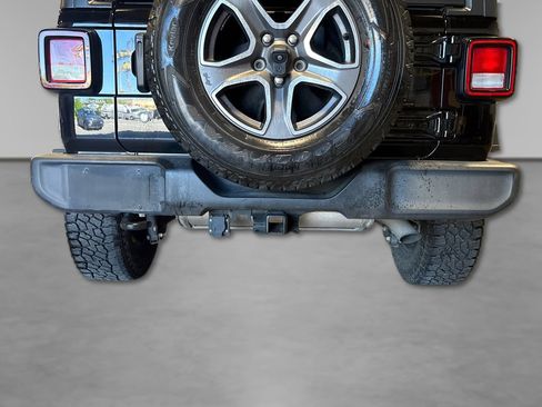 Used 2018 Jeep Wrangler Unlimited Sport AWD/4WD image 17