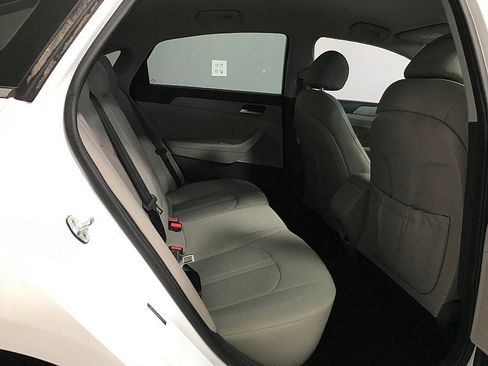 Used 2018 Hyundai Sonata SEL w/ Tech Package 02 FWD image 19