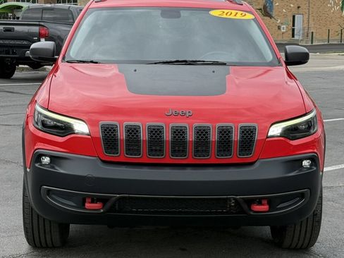 Used 2019 Jeep Cherokee Trailhawk w/ Comfort/Convenience Group AWD/4WD image 5