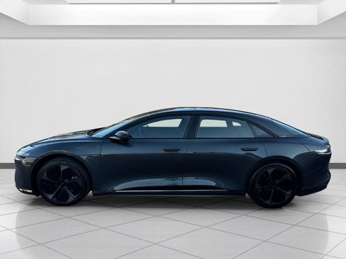 Used 2024 Lucid Air Touring image 6