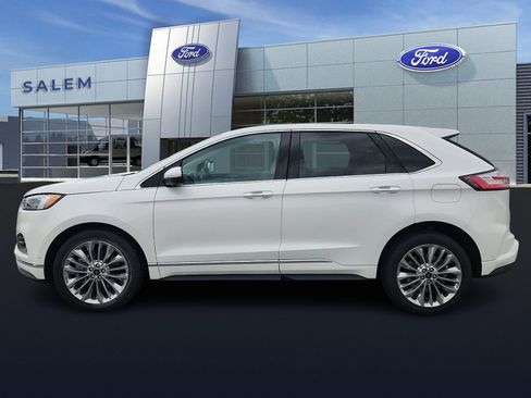 Certified 2022 Ford Edge Titanium w/ Equipment Group 301A image 6