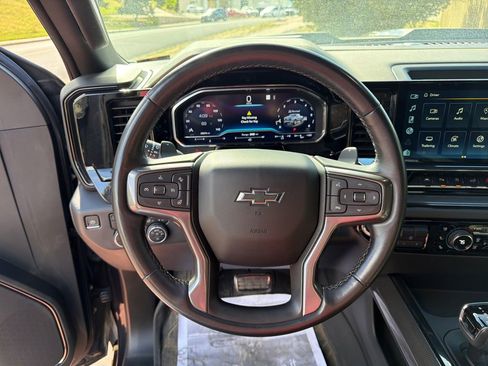 Used 2022 Chevrolet Silverado 1500 ZR2 w/ Technology Package image 15