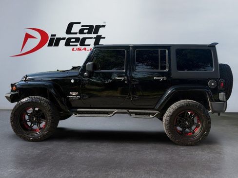 Used 2015 Jeep Wrangler Unlimited Sahara w/ Mopar Chrome Edition Group AWD/4WD image 11