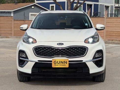 Used 2020 Kia Sportage EX image 9