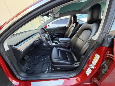 Used 2018 Tesla Model 3 Long Range image 19