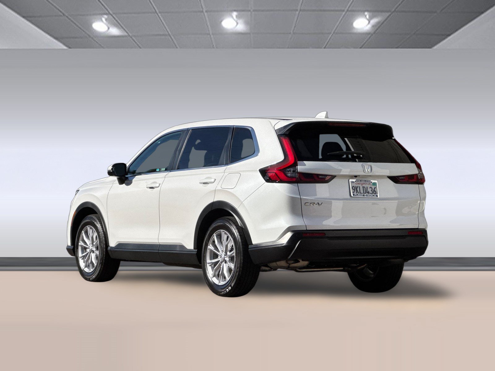 Used 2024 Honda CR-V EX-L image 3