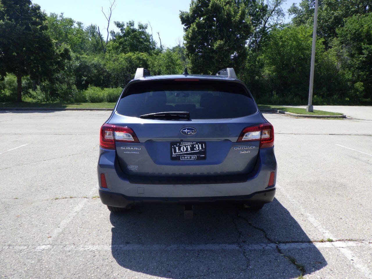 Used 2017 Subaru Outback 3.6R Limited AWD/4WD image 6