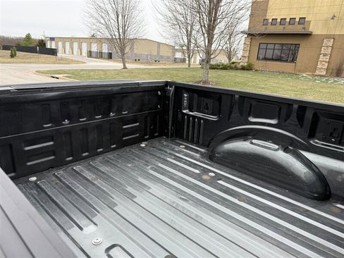 Used 2019 Ford F150 Lariat AWD/4WD image 36
