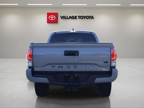 Certified 2021 Toyota Tacoma TRD Sport RWD image 4