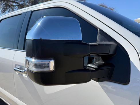 Used 2016 Ford F150 Platinum w/ Equipment Group 701A Luxury image 11