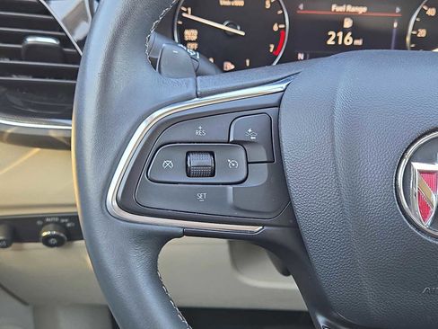 Used 2021 Buick Envision Preferred image 23