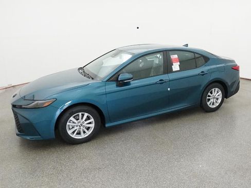 New 2026 Toyota Camry LE FWD image 2