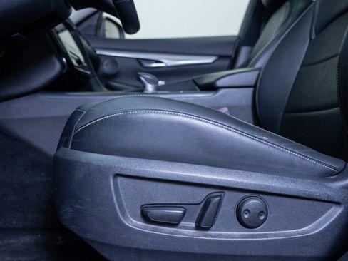 Used 2019 INFINITI QX50 Luxe w/ Navigation Package image 19