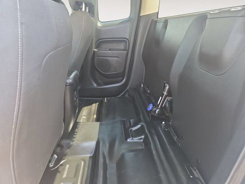 Used 2022 Chevrolet Colorado LT w/ Fleet Safety Package RWD image 14