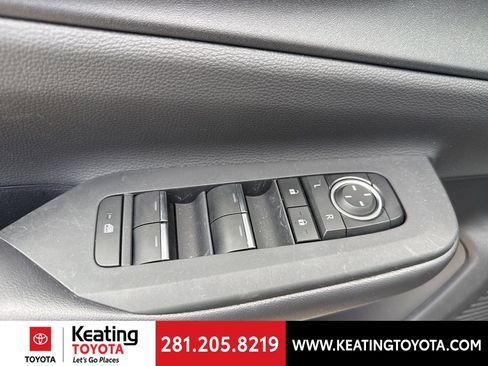 Used 2024 Toyota Prius Prime Premium w/ Advanced Technology Package FWD image 12