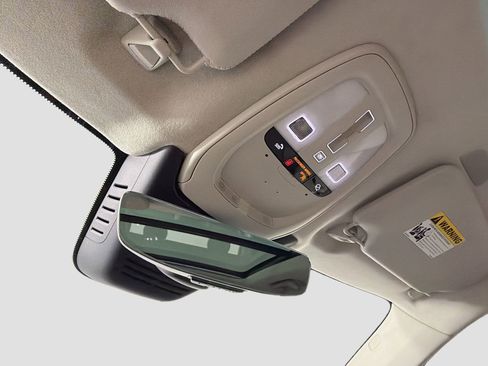 Certified 2023 Volvo XC90 B6 Ultimate w/ Lounge Package image 20