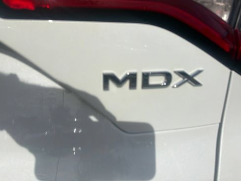 Used 2024 Acura MDX w/ Technology Package FWD image 8