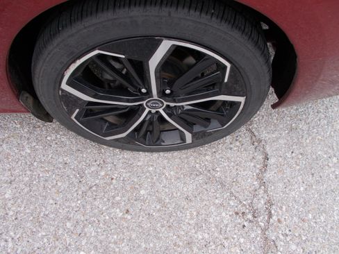 Used 2024 Nissan Altima 2.5 SR image 19