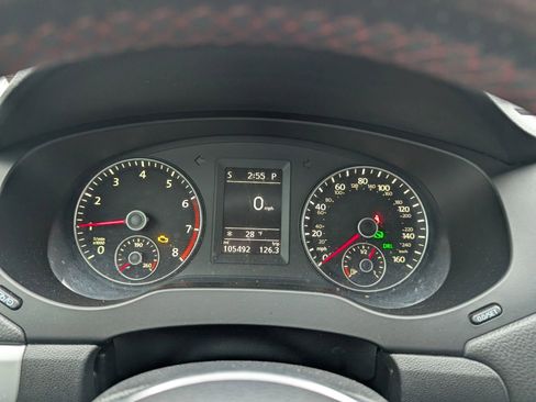 Used 2013 Volkswagen Jetta GLI Autobahn FWD image 18