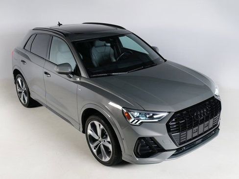 Used 2021 Audi Q3 2.0T Premium Plus w/ Premium Plus Package image 4