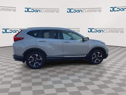 Used 2018 Honda CR-V Touring image 9