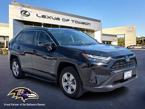 Used 2023 Toyota RAV4 XLE w/ Convenience Package AWD/4WD image 1