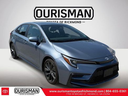 Used 2025 Toyota Corolla SE w/ Convenience Package FWD image 1