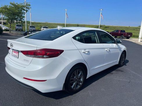 Used 2018 Hyundai Elantra SEL FWD image 3