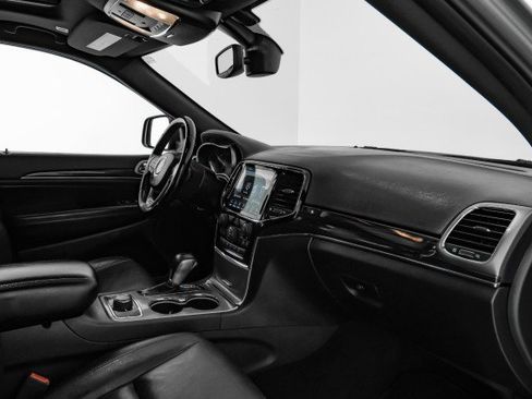 Used 2020 Jeep Grand Cherokee Limited image 10