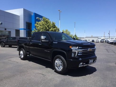 Used 2023 Chevrolet Silverado 2500 High Country w/ Z71 Off-Road Package image 1