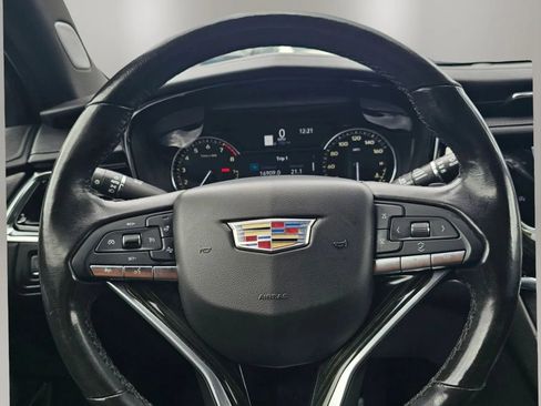 Used 2021 Cadillac XT6 Premium Luxury AWD/4WD image 14