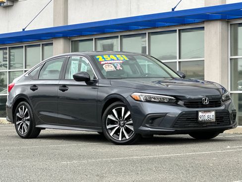 Used 2022 Honda Civic EX image 2
