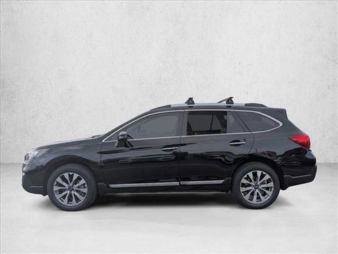 Used 2018 Subaru Outback 3.6R Touring image 8