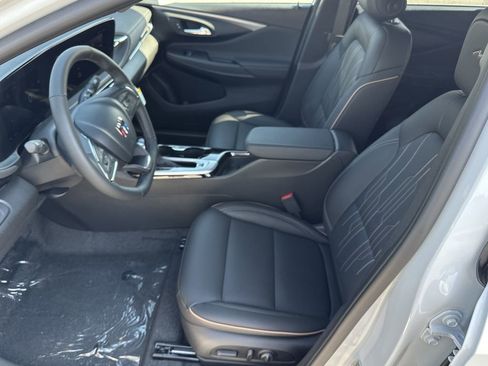New 2026 Buick Envista Avenir image 19