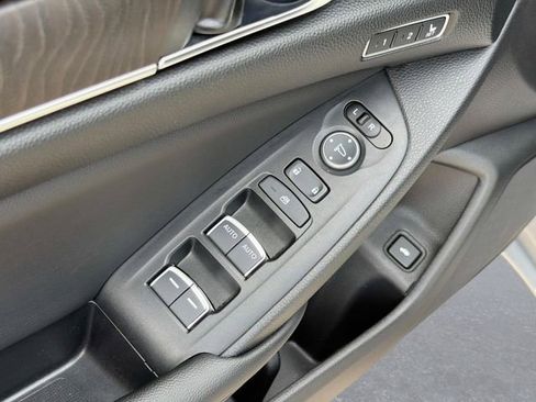 Used 2021 Honda Accord Touring image 20