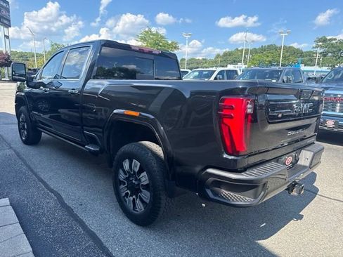 Used 2024 GMC Sierra 2500 Denali w/ Denali Reserve Package AWD/4WD image 8