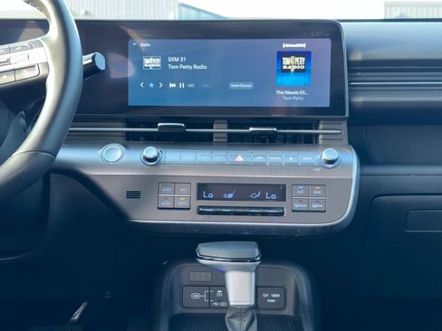 Used 2025 Hyundai Kona SEL image 22