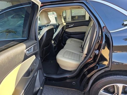 Used 2021 Ford Edge SEL w/ Convenience Package image 10